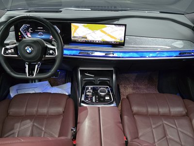 BMW 7 SERIES - 5