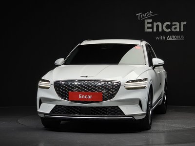 GENESIS ELECTRIFIED GV70 - 2