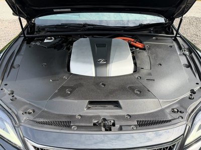 2023 Lexus LS — миниатюра 22