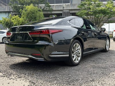 2023 Lexus LS — миниатюра 26
