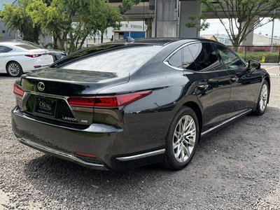 2023 Lexus LS — миниатюра 25