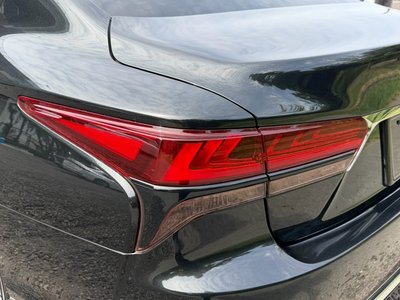 2023 Lexus LS — миниатюра 29