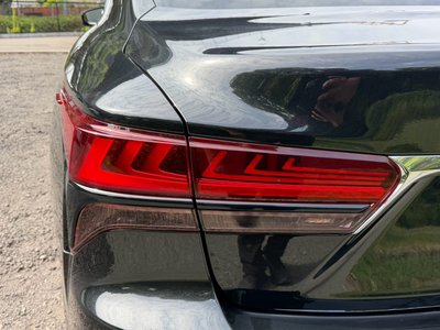 2023 Lexus LS — миниатюра 28