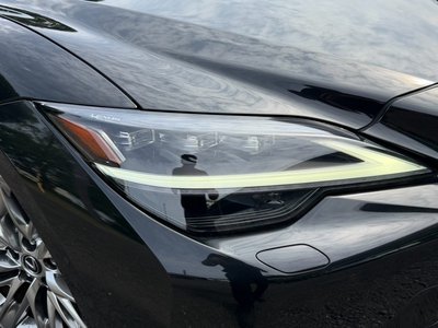 2023 Lexus LS — миниатюра 14