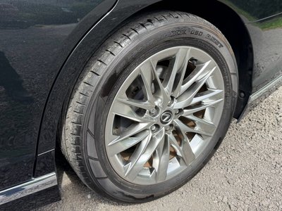 2023 Lexus LS — миниатюра 32