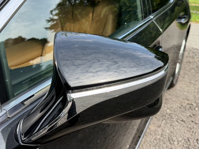 صورة 10 لـ 2023 Lexus LS