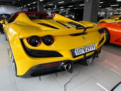 FERRARI F8 SPIDER - 3