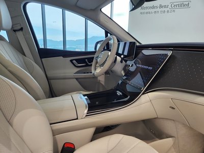 2025 Mercedes-BENZ EQE 缩略图 18