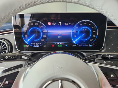 2025 Mercedes-BENZ EQE 缩略图 16