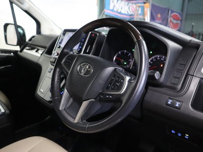 صورة مصغرة 20 لـ 2019 Toyota GRAND ACE