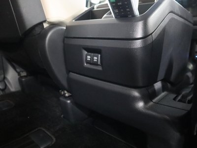 صورة مصغرة 56 لـ 2019 Toyota GRAND ACE