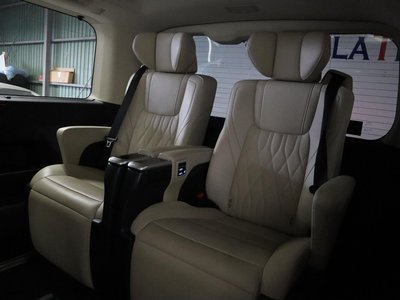 صورة مصغرة 37 لـ 2019 Toyota GRAND ACE