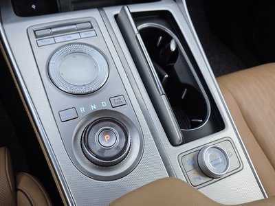 2022 Genesis GV80 photo 9