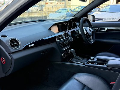 صورة 6 لـ 2013 Mercedes-BENZ C-CLASS