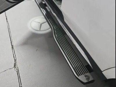 MERCEDES-BENZ GLS - 2