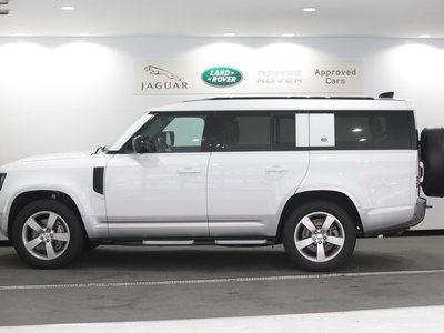 LAND ROVER DEFENDER - 10