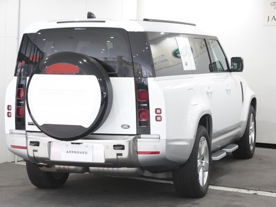 LAND ROVER DEFENDER - 4