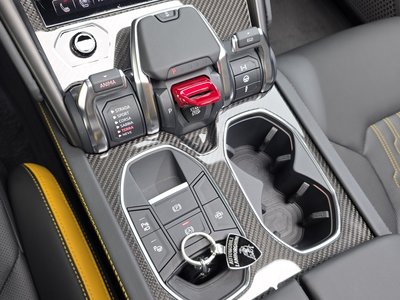 2024 Lamborghini URUS 照片 9