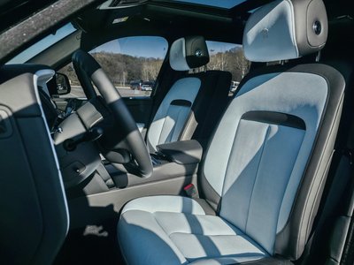 ROLLS-ROYCE CULLINAN - 8