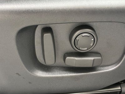 2025 LAND Rover DISCOVERY SPORT thumbnail 40