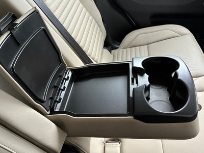 2025 LAND Rover DISCOVERY SPORT thumbnail 36