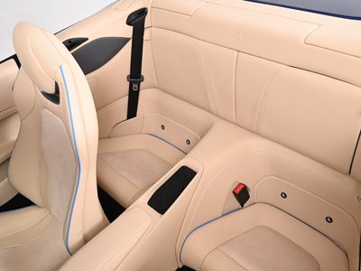 2020 Ferrari PORTOFINO — миниатюра 17