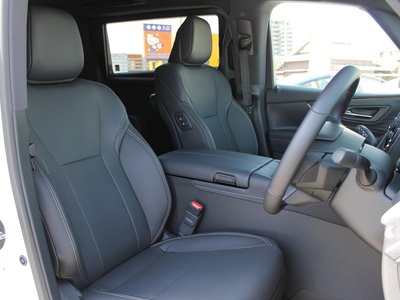 2025 Toyota ALPHARD thumbnail 22