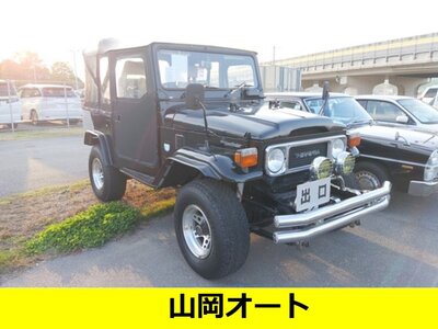TOYOTA LAND CRUISER 40