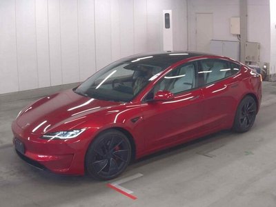 TESLA MODEL 3 - 4