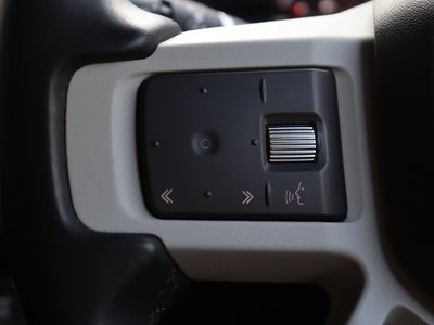 2023 LAND Rover DEFENDER 缩略图 86