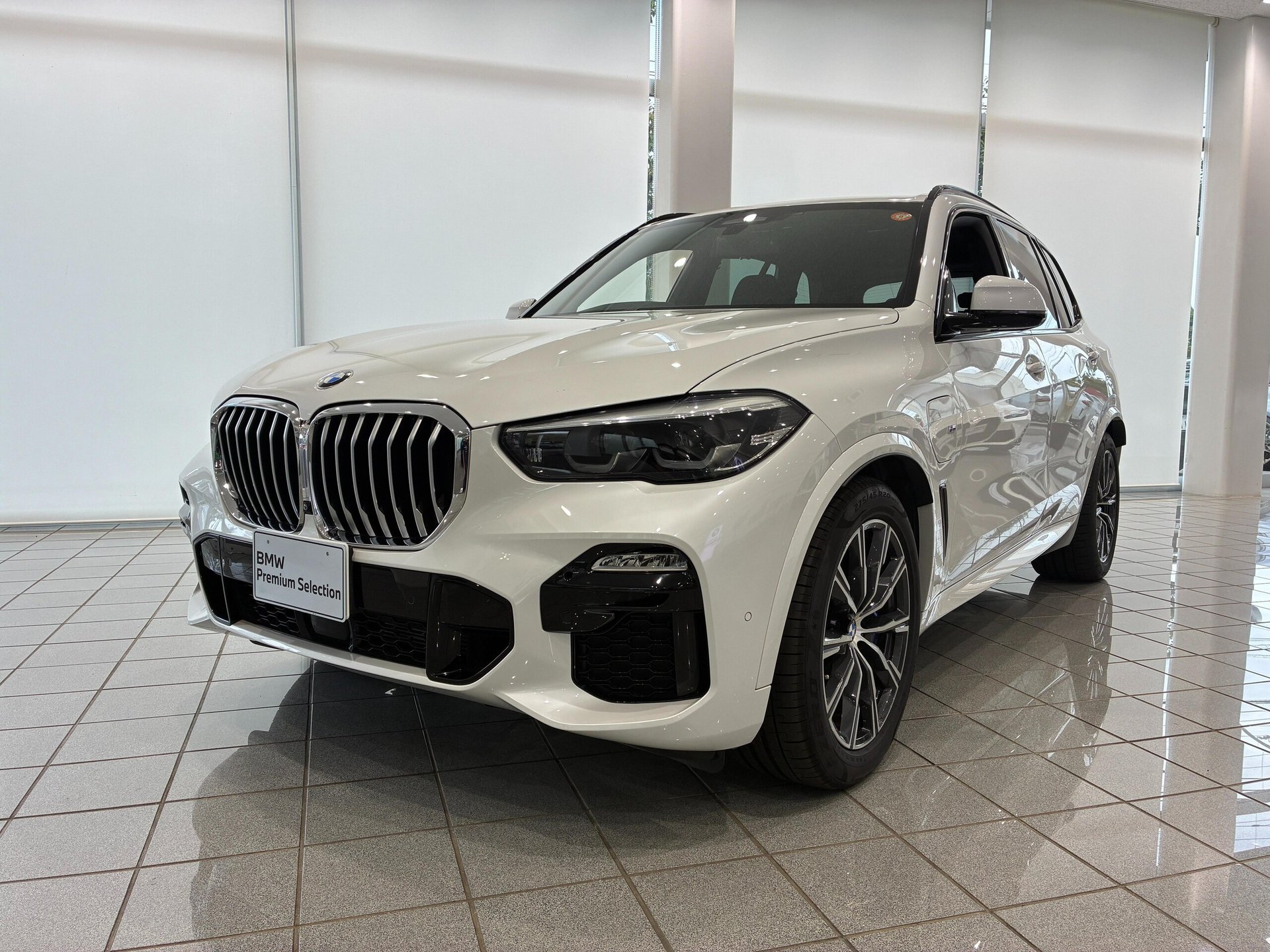 BMW X5 - View 1