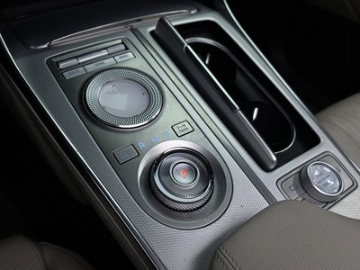 2022 Genesis GV80 — миниатюра 12