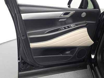 2022 Genesis GV80 — миниатюра 14