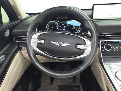 2022 Genesis GV80 — миниатюра 18