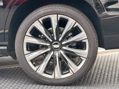 صورة 10 لـ 2025 Cadillac ESCALADE