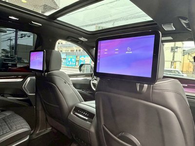 2025 Cadillac ESCALADE — миниатюра 26