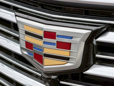 2025 Cadillac ESCALADE — миниатюра 18
