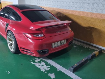 PORSCHE 911 - 2