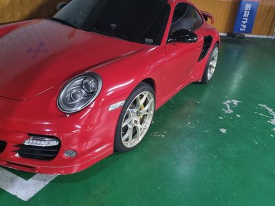 PORSCHE 911 - 1