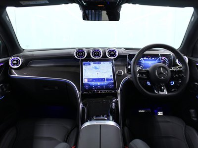 MERCEDES-BENZ GLC AMG - 10