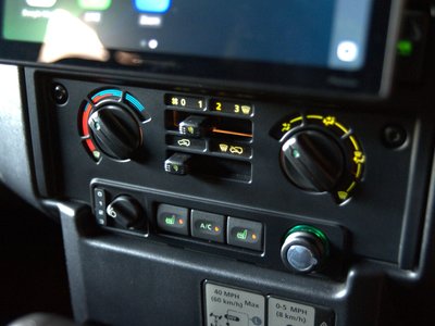 2016 LAND Rover DEFENDER — миниатюра 14