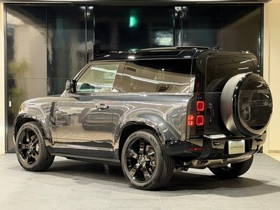 LAND ROVER DEFENDER - 5
