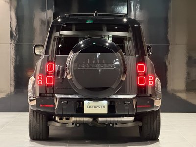 LAND ROVER DEFENDER - 4