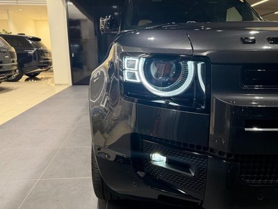 LAND ROVER DEFENDER - 9