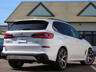 2022 BMW X5 照片 2