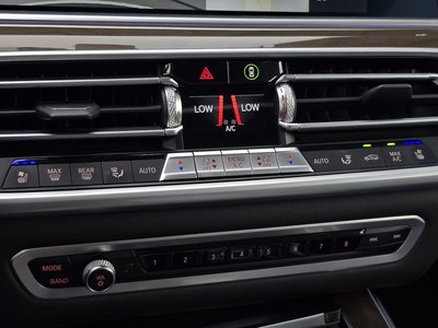 2021 BMW X5 — миниатюра 22