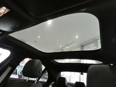 MERCEDES-BENZ E-CLASS - 7