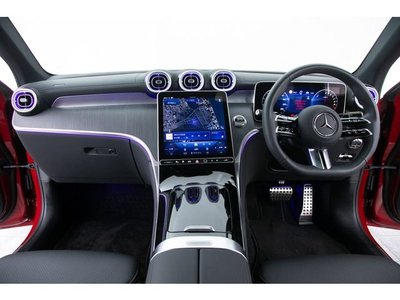 صورة 3 لـ 2025 Mercedes-BENZ GLC