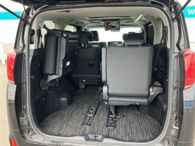 2020 Toyota ALPHARD — фото 8