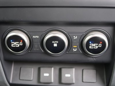 2023 LAND Rover DEFENDER — миниатюра 14